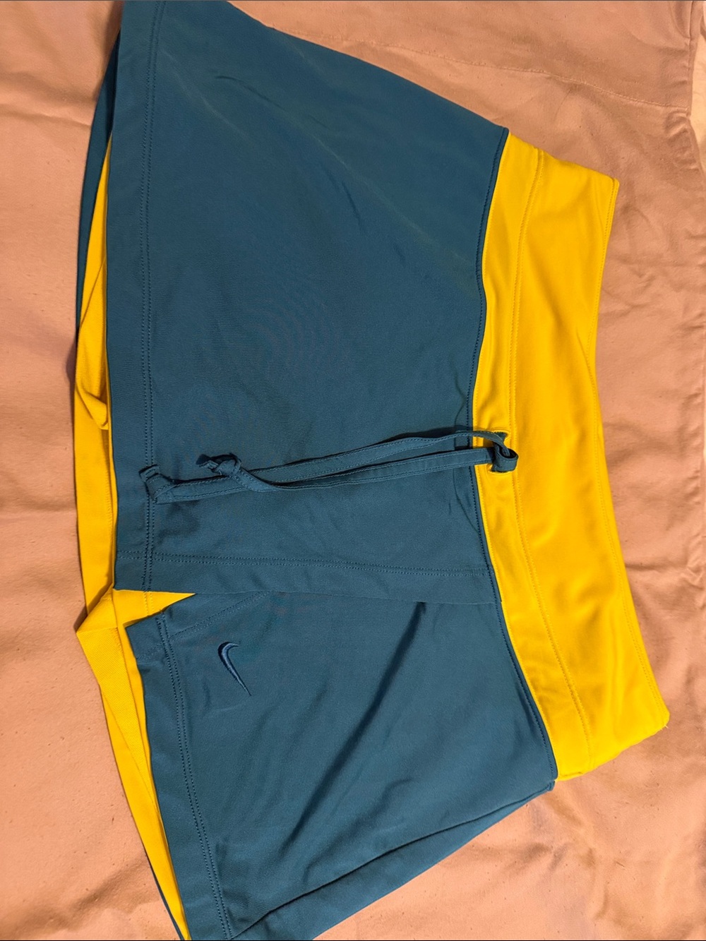 Nike Women’s Teal and Yellow Athletic Skorts
